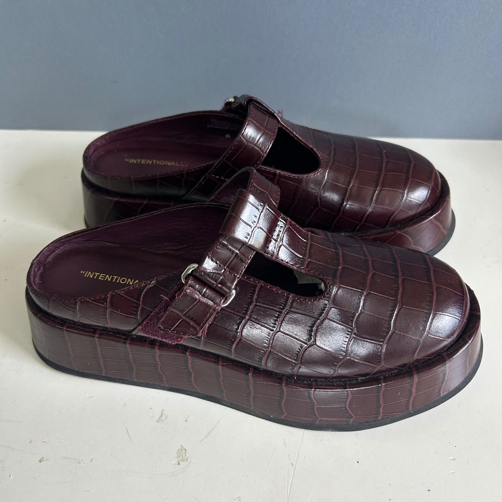 Intentionally Blank Mary Jane Mules size 6 Croc Leather Platform goth academia